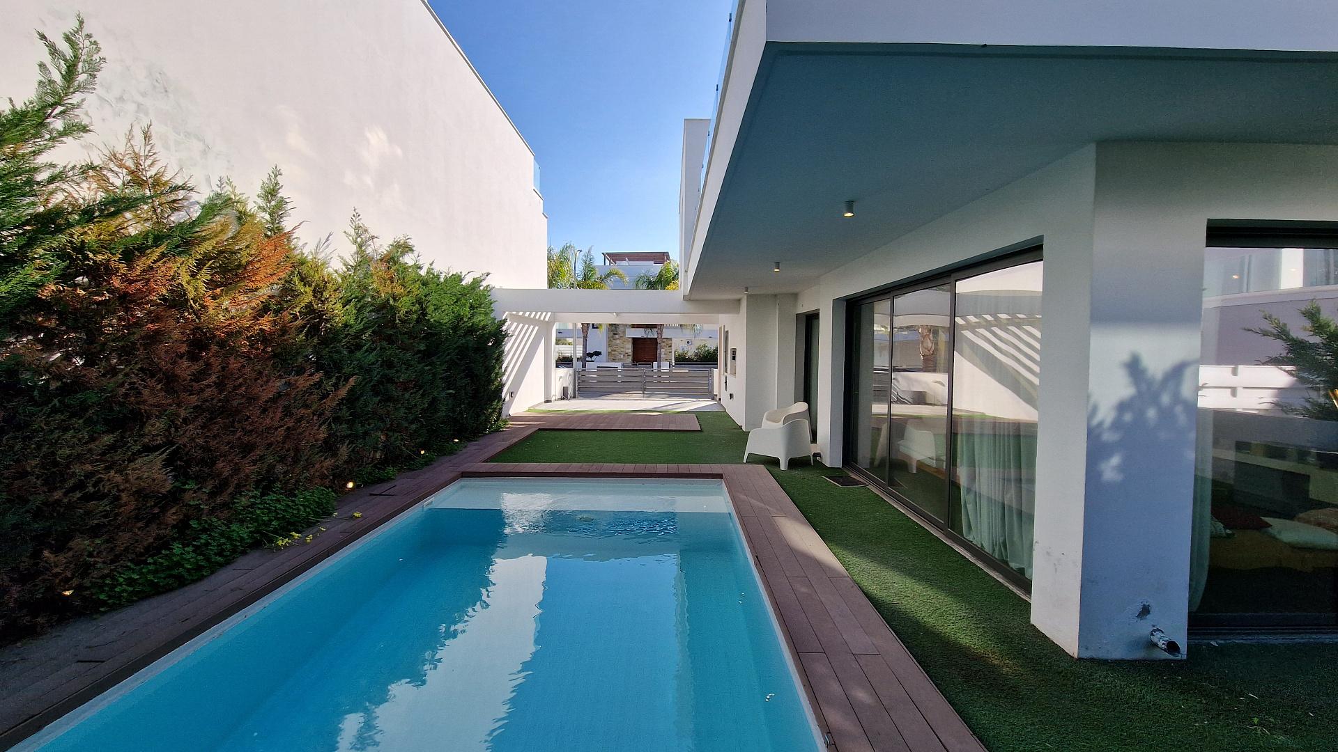New 3-bedroom villa in Larnaca № 153329: https://dom.com.cy/en/catalog/sale/153329/ (dom.com.cy)