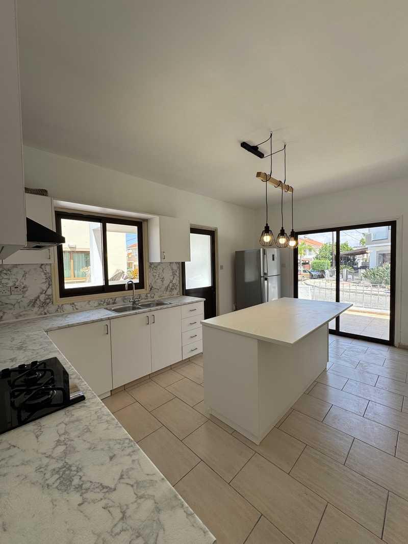 3-bedroom detached house to rent: https://www.bazaraki.com/adv/5799643_3-bedroom-detached-house-to-rent (www.bazaraki.com)