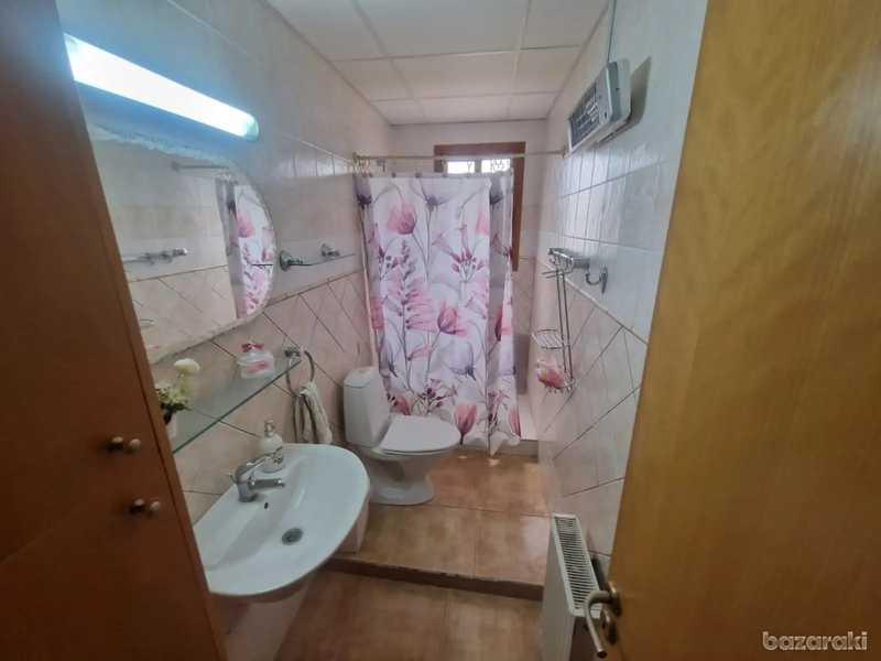 3-bedroom apartment to rent: https://www.bazaraki.com/adv/5786534_3-bedroom-apartment-to-rent (www.bazaraki.com)