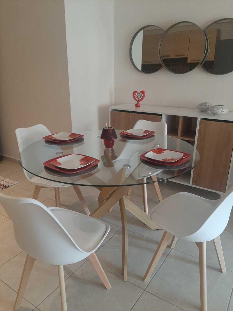 2-bedroom apartment to rent: https://www.bazaraki.com/adv/5791596_2-bedroom-apartment-to-rent (www.bazaraki.com)