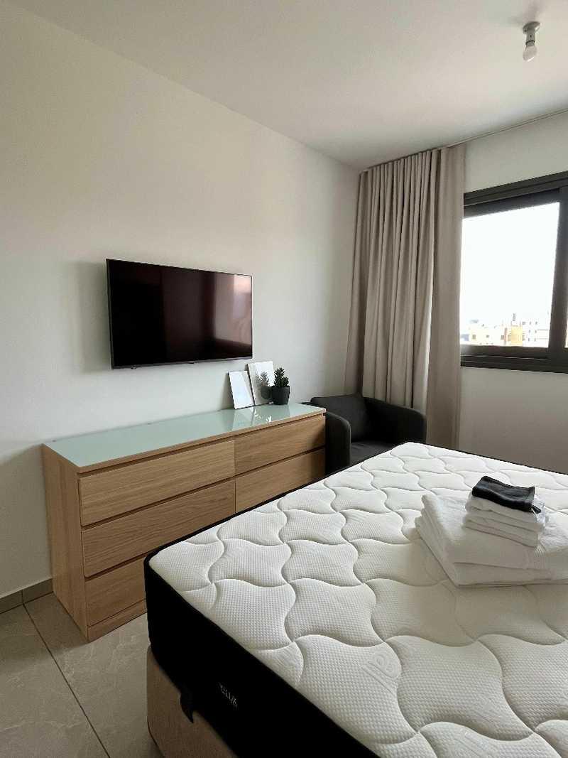 3-bedroom penthouse to rent: https://www.bazaraki.com/adv/5794730_3-bedroom-penthouse-to-rent (www.bazaraki.com)