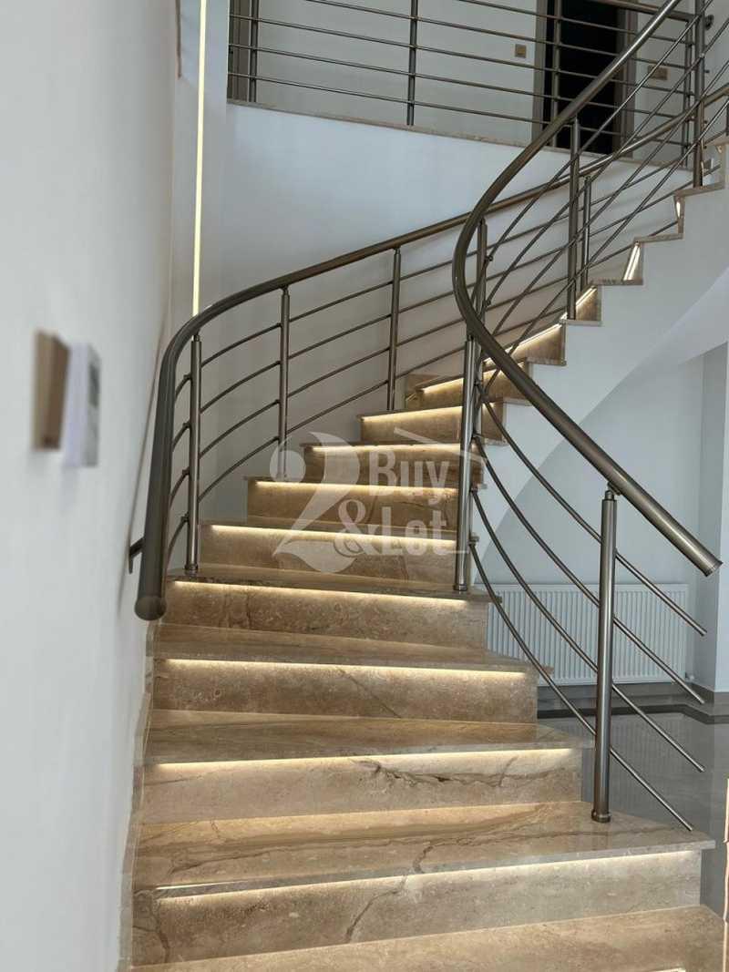 5-bedroom villa for sale: https://www.bazaraki.com/adv/5791125_5-bedroom-villa-for-sale (www.bazaraki.com)