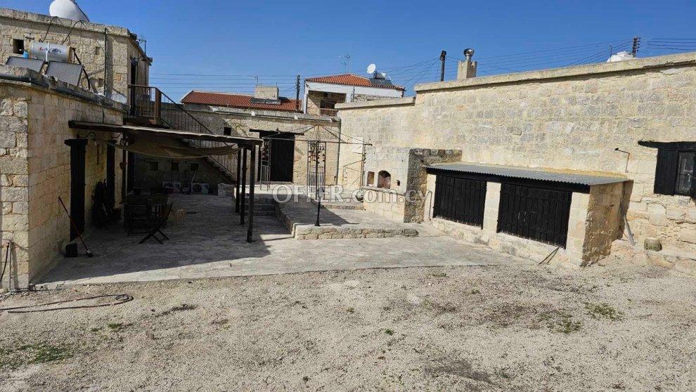 4 Bed Detached House for rent in Lasa, Paphos: https://www.offer.com.cy/en/4-bed-detached-house-for-rent-in-lasa-paphos/21-816903/ (www.offer.com.cy)