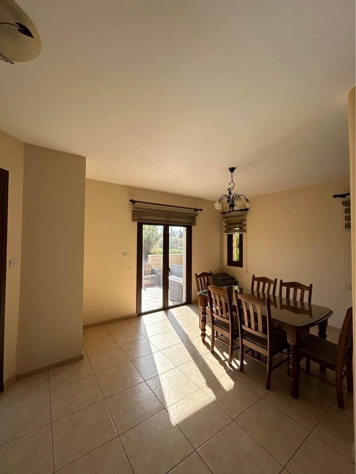 🏡 𝐅𝐨𝐫 𝐑𝐞𝐧𝐭: 𝐒𝐩𝐚𝐜𝐢𝐨𝐮𝐬 𝟓-𝐁𝐞𝐝𝐫𝐨𝐨𝐦 𝐇𝐨𝐦𝐞 𝐢𝐧 𝐏𝐫𝐢𝐦𝐞 𝐋𝐢𝐯𝐚𝐝𝐢𝐚 𝐋𝐨: https://www.facebook.com/marketplace/item/731476569308204 (www.facebook.com)