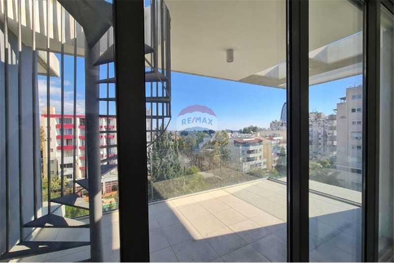 3-bedroom penthouse for sale: https://www.bazaraki.com/adv/5797859_3-bedroom-penthouse-for-sale (www.bazaraki.com)