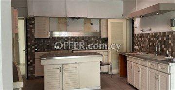 5 Bedroom House in Strovolos, Nicosia: https://www.offer.com.cy/en/5-bedroom-house-in-strovolos-nicosia/21-816074/ (www.offer.com.cy)