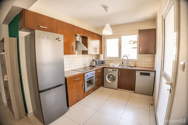 2-bedroom apartment to rent: https://www.bazaraki.com/adv/5795063_2-bedroom-apartment-to-rent (www.bazaraki.com)