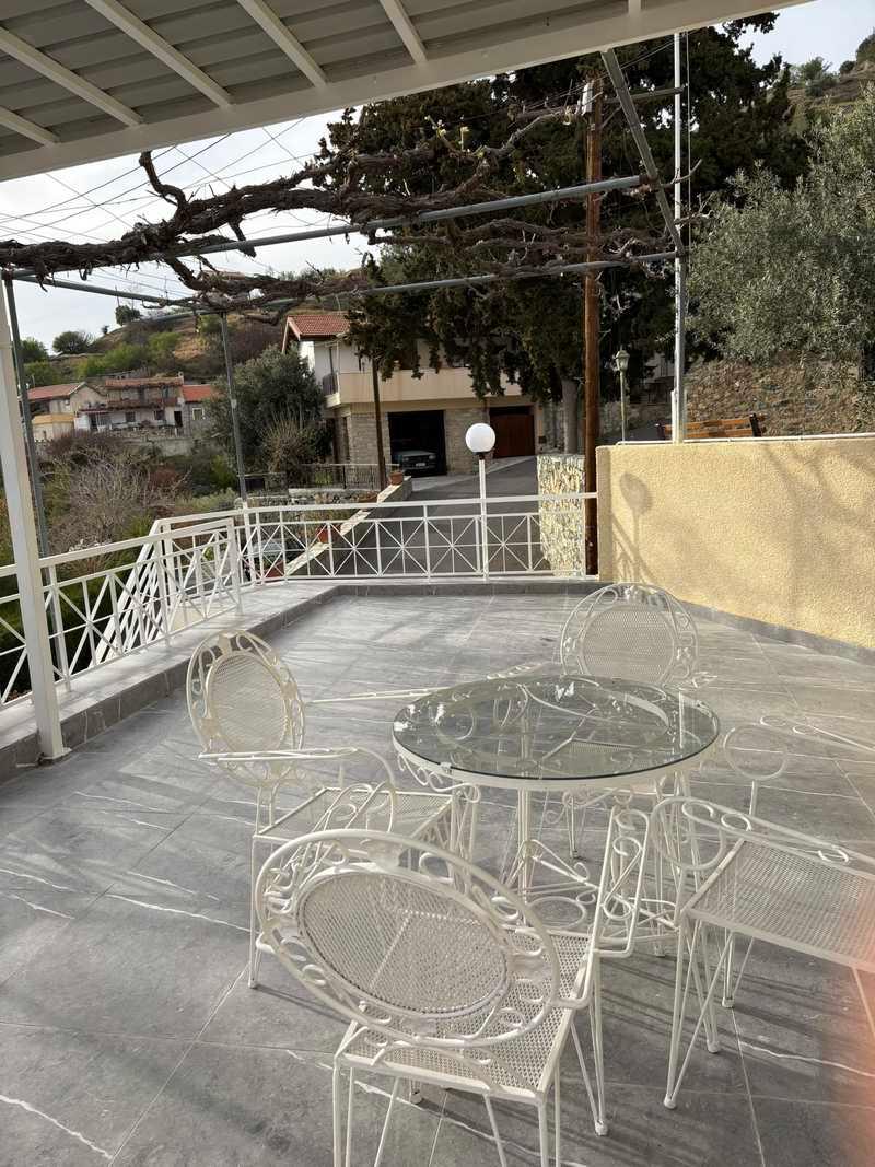 1-bedroom detached house to rent: https://www.bazaraki.com/adv/5798239_1-bedroom-detached-house-to-rent (www.bazaraki.com)