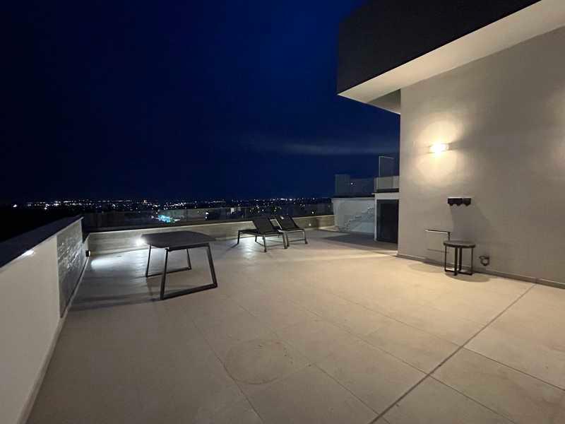 3-bedroom penthouse to rent: https://www.bazaraki.com/adv/5794218_3-bedroom-penthouse-to-rent (www.bazaraki.com)