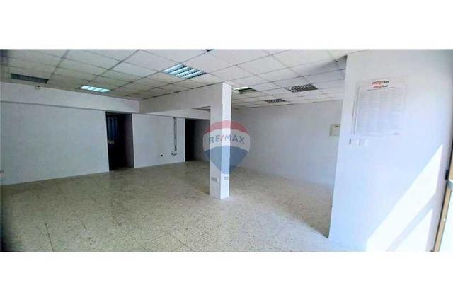 Commercial building in agios athanasios: https://www.bazaraki.com/adv/5797861_commercial-building-in-agios-athanasios (www.bazaraki.com)