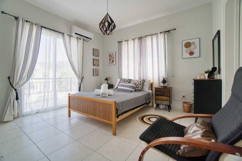 4-bedroom villa to rent: https://www.bazaraki.com/adv/5786421_4-bedroom-villa-to-rent (www.bazaraki.com)