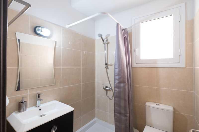 Studio apartment to rent: https://www.bazaraki.com/adv/5795196_studio-penthouse-to-rent (www.bazaraki.com)