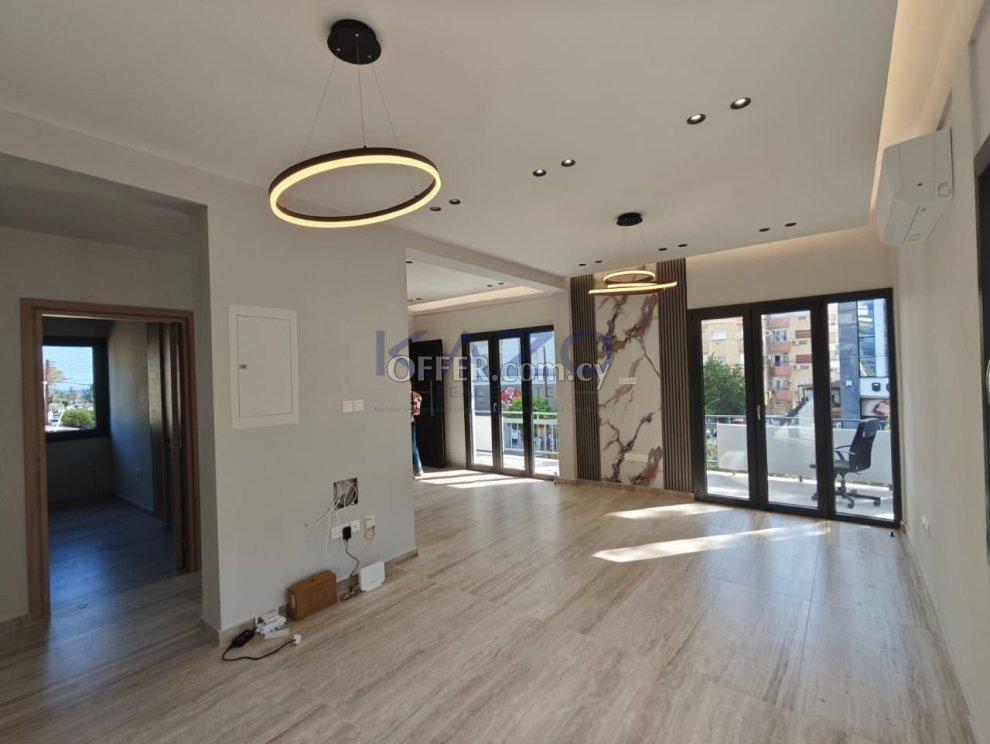 Modern Fully Furnished Top Floor Apartment in Neapolis: https://www.offer.com.cy/en/modern-fully-furnished-top-floor-apartment-in-neapolis/21-816629/ (www.offer.com.cy)