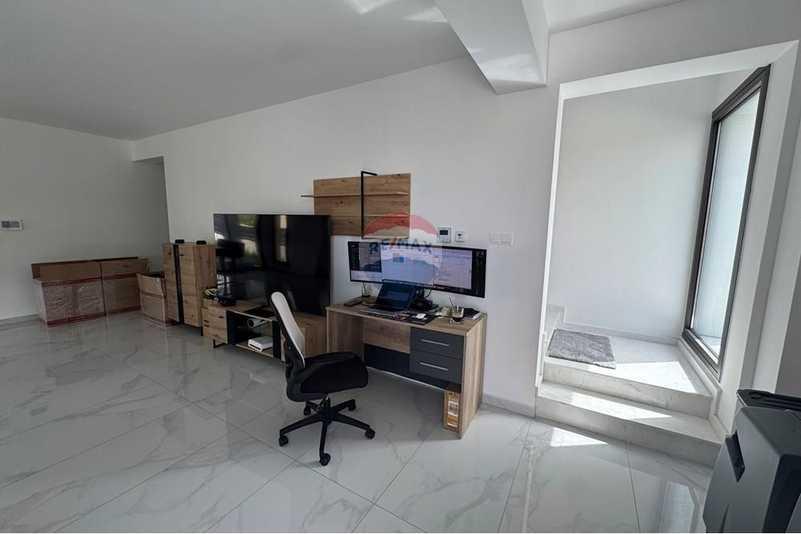 3-bedroom detached house for sale: https://www.bazaraki.com/adv/5789326_3-bedroom-detached-house-for-sale (www.bazaraki.com)