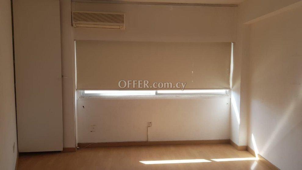Office for rent in Agios Nicolaos, Limassol: https://www.offer.com.cy/en/office-for-rent-in-agios-nicolaos-limassol/21-816219/ (www.offer.com.cy)