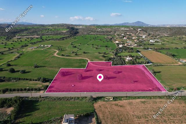 12,320 SQM Residential Land for sale in Agios Theodoros Larnacas, Larnaca: https://www.buysellcyprus.com/property-for-sale/larnaca/agios-theodoros-larnacas/land-for-sale-agios-theodoros-larnacas-larnaca-1095870.html (www.buysellcyprus.com)