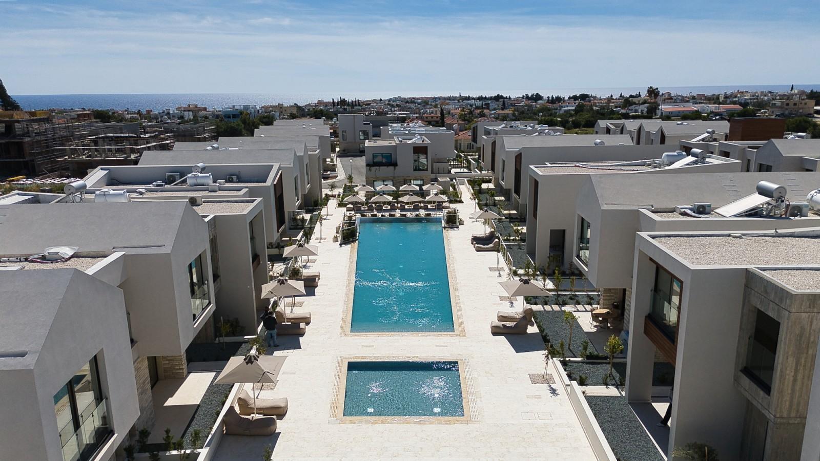3-bedroom house in Paphos №153847: https://dom.com.cy/en/catalog/rent/153847/ (dom.com.cy)