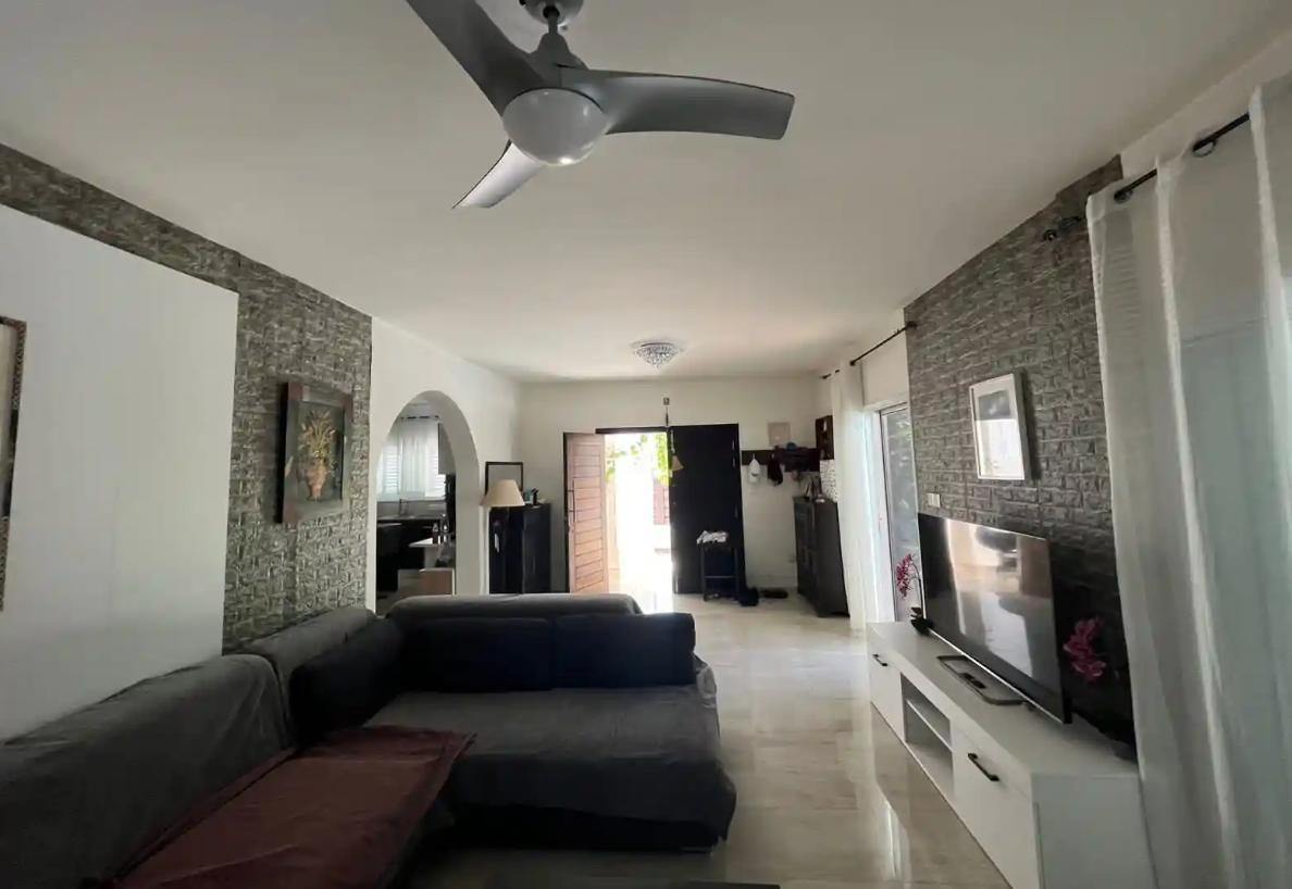4-bedroom villa in Paphos № 153727: https://dom.com.cy/en/catalog/sale/153727/ (dom.com.cy)