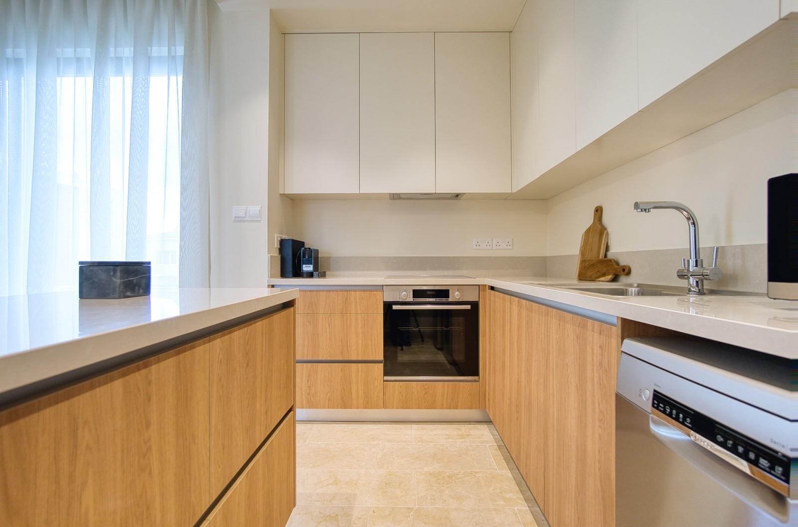 3-bedroom flat in Paphos №153865: https://dom.com.cy/en/catalog/rent/153865/ (dom.com.cy)