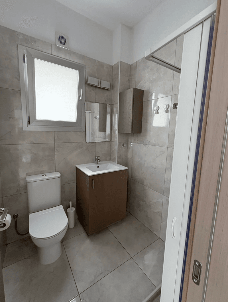 2-bedroom apartment to rent: https://www.bazaraki.com/adv/5787017_2-bedroom-apartment-to-rent (www.bazaraki.com)