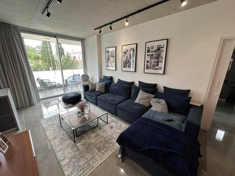 2-bedroom apartment to rent: https://www.bazaraki.com/adv/5795869_2-bedroom-apartment-to-rent (www.bazaraki.com)