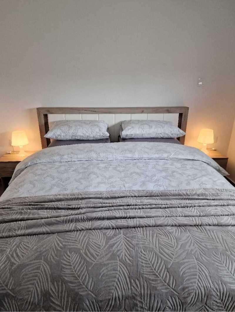 2-bedroom apartment to rent: https://www.bazaraki.com/adv/5787627_2-bedroom-apartment-to-rent (www.bazaraki.com)