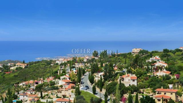 5 bed house for sale in Kamares Village Pafos: https://www.offer.com.cy/en/5-bed-house-for-sale-in-kamares-village-pafos/21-816336/ (www.offer.com.cy)