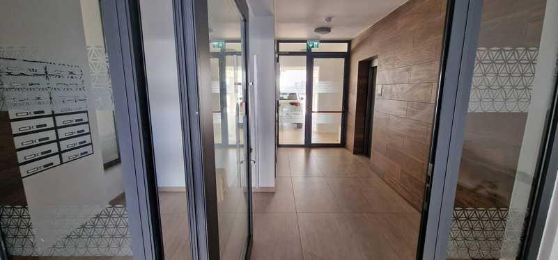 2-bedroom apartment to rent: https://www.bazaraki.com/adv/5790701_2-bedroom-apartment-to-rent (www.bazaraki.com)