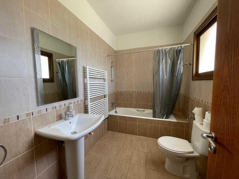 6-bedroom detached house to rent: https://www.bazaraki.com/adv/5797226_6-bedroom-detached-house-to-rent (www.bazaraki.com)