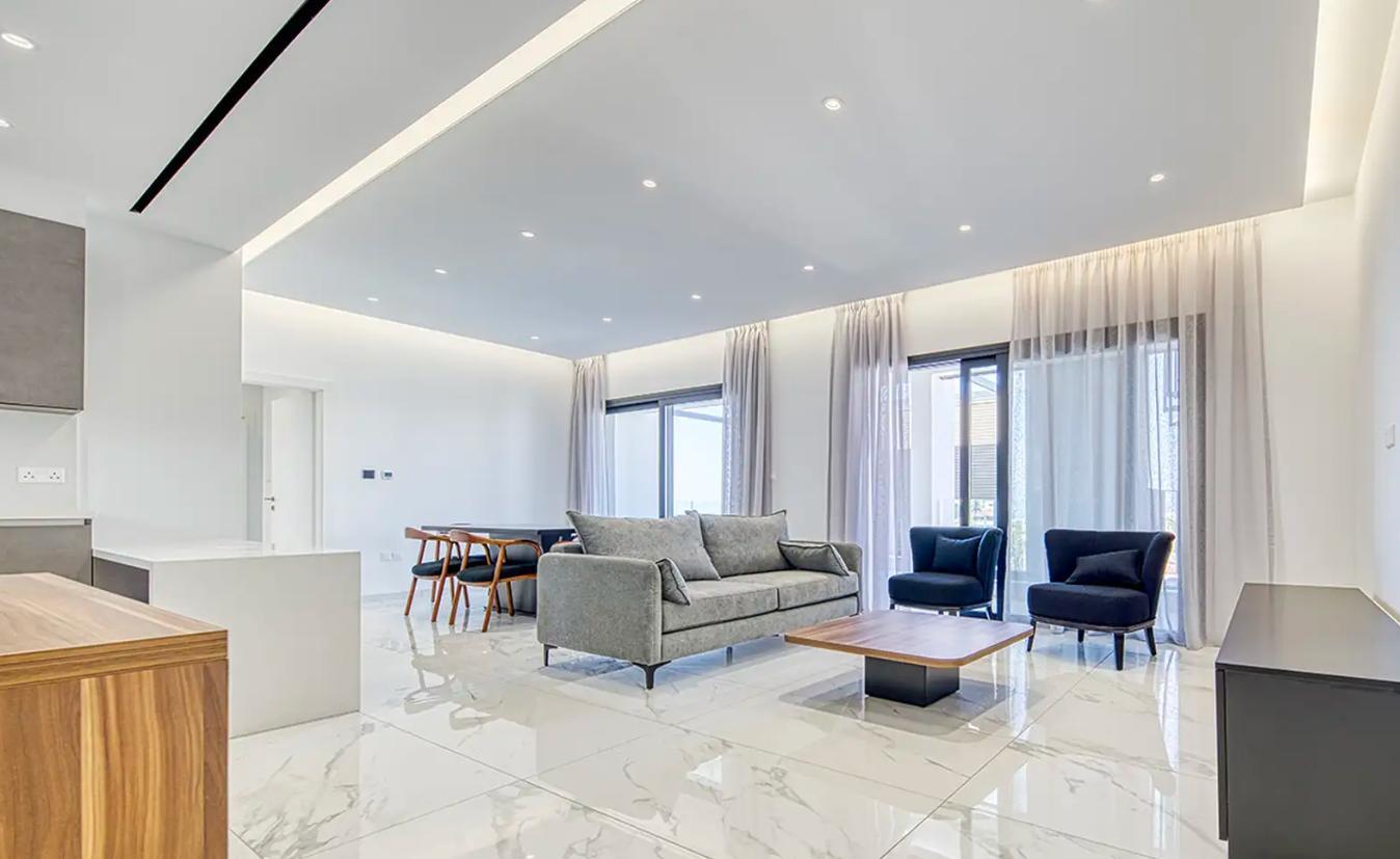 3-bedroom penthouse in Limassol №152662: https://dom.com.cy/en/catalog/rent/152662/ (dom.com.cy)
