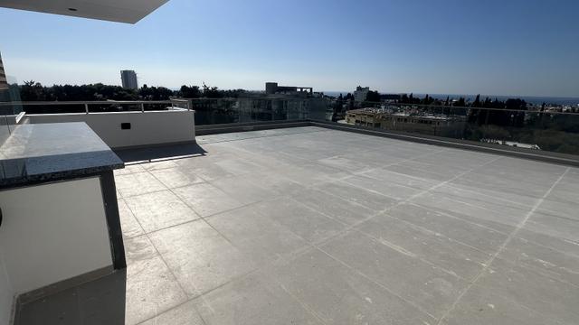 New 2-bedroom penthouse in Paphos № 153689: https://dom.com.cy/en/catalog/sale/153689/ (dom.com.cy)