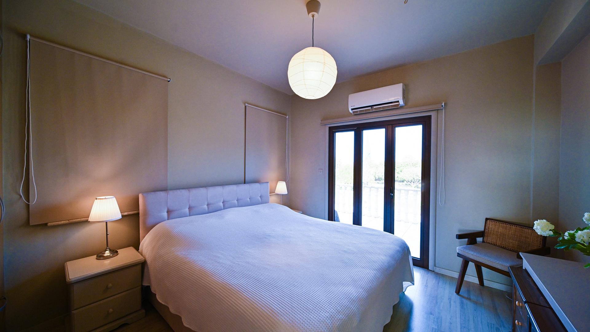 6-bedroom villa in Larnaca № 153177: https://dom.com.cy/en/catalog/sale/153177/ (dom.com.cy)