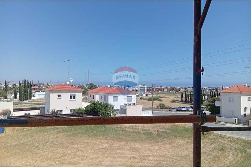 3-bedroom semi-detached for sale: https://www.bazaraki.com/adv/5787678_3-bedroom-semi-detached-for-sale (www.bazaraki.com)