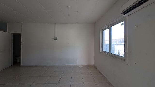 Residential Building 362 SQM For Sale: https://www.zyprus.com/property/39148/9-bedrooms-building-residential-building-in-kaimakli-nicosia (www.zyprus.com)