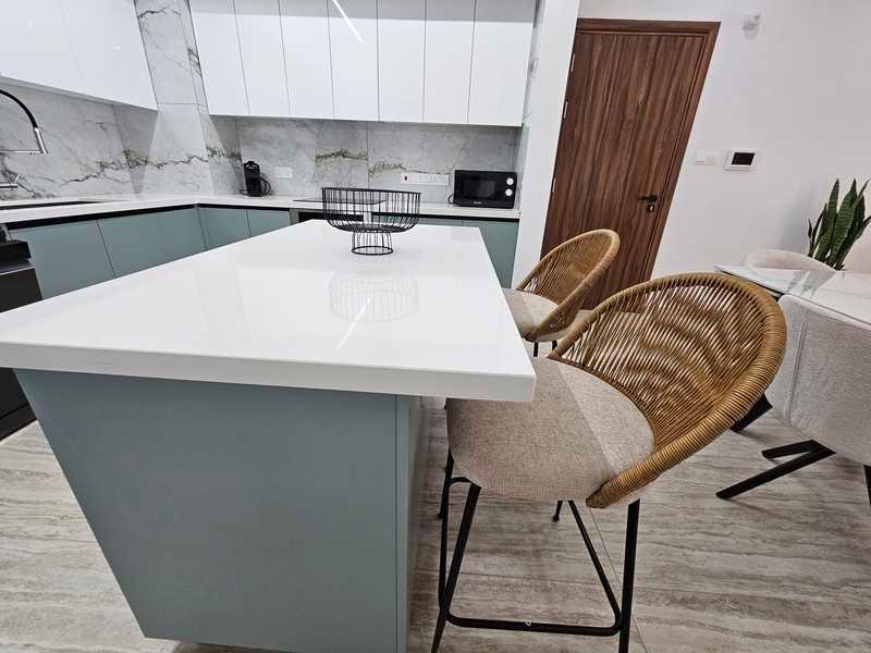 3-bedroom penthouse to rent: https://www.bazaraki.com/adv/5797134_3-bedroom-penthouse-to-rent (www.bazaraki.com)