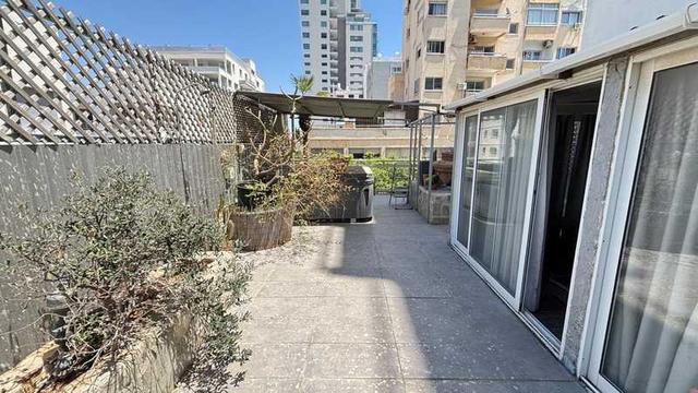 2-bedroom apartment for sale: https://www.bazaraki.com/adv/5787026_2-bedroom-apartment-for-sale (www.bazaraki.com)