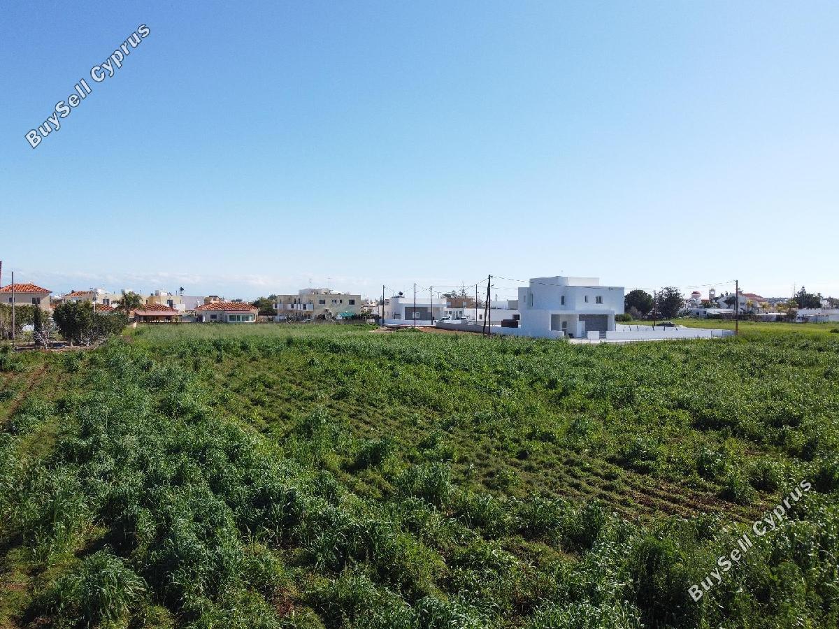 2,471 SQM Land for sale in Xylofagou, Larnaca: https://www.buysellcyprus.com/property-for-sale/larnaca/xylofagou/land-for-sale-xylofagou-larnaca-1795282.html (www.buysellcyprus.com)