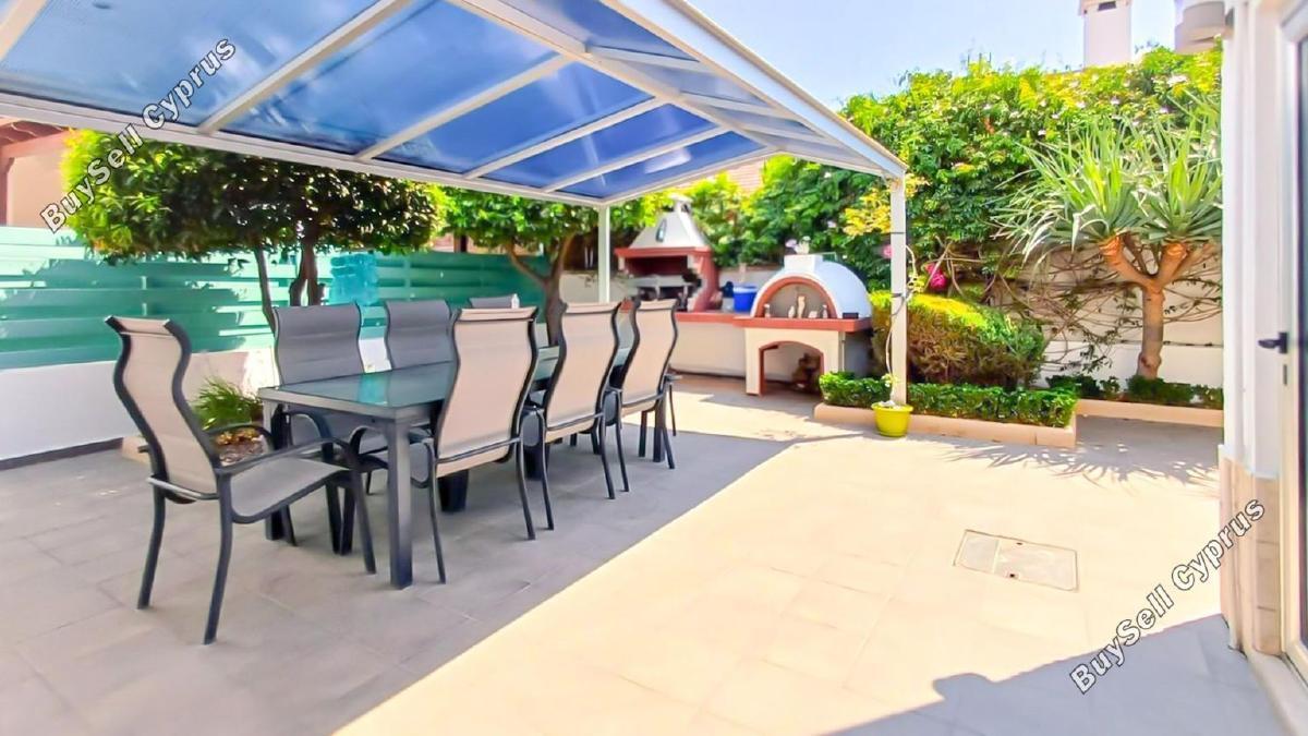 5 Bedroom Detached house for sale in Livadia Larnacas, Larnaca: https://www.buysellcyprus.com/property-for-sale/larnaca/livadia-larnacas/5-bed-detached-house-for-sale-livadia-larnacas-larnaca-1795539.html (www.buysellcyprus.com)