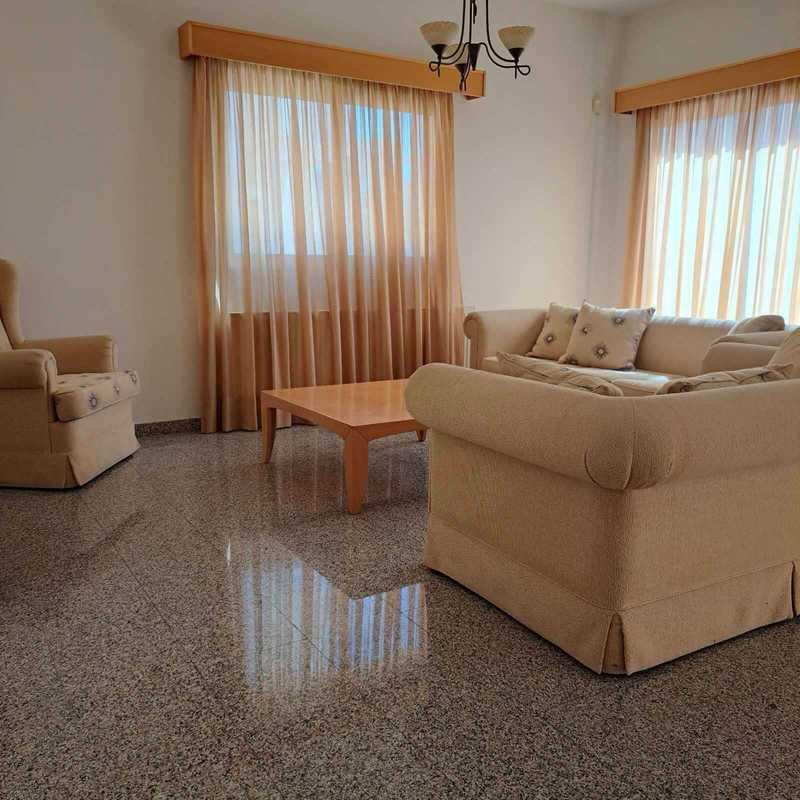 4-bedroom semi-detached to rent: https://www.bazaraki.com/adv/5791121_4-bedroom-semi-detached-to-rent (www.bazaraki.com)