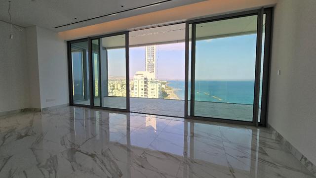 New 3-bedroom apartment in Limassol № 147763: https://dom.com.cy/en/catalog/sale/147763/ (dom.com.cy)