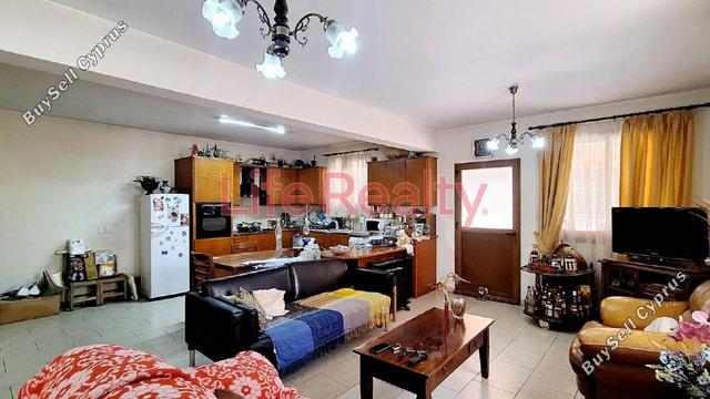 3 Bedroom Detached house for sale in Agios Spyridonas, Limassol: https://www.buysellcyprus.com/property-for-sale/limassol/agios-spyridonas/3-bed-detached-house-for-sale-agios-spyridonas-limassol-1794232.html (www.buysellcyprus.com)
