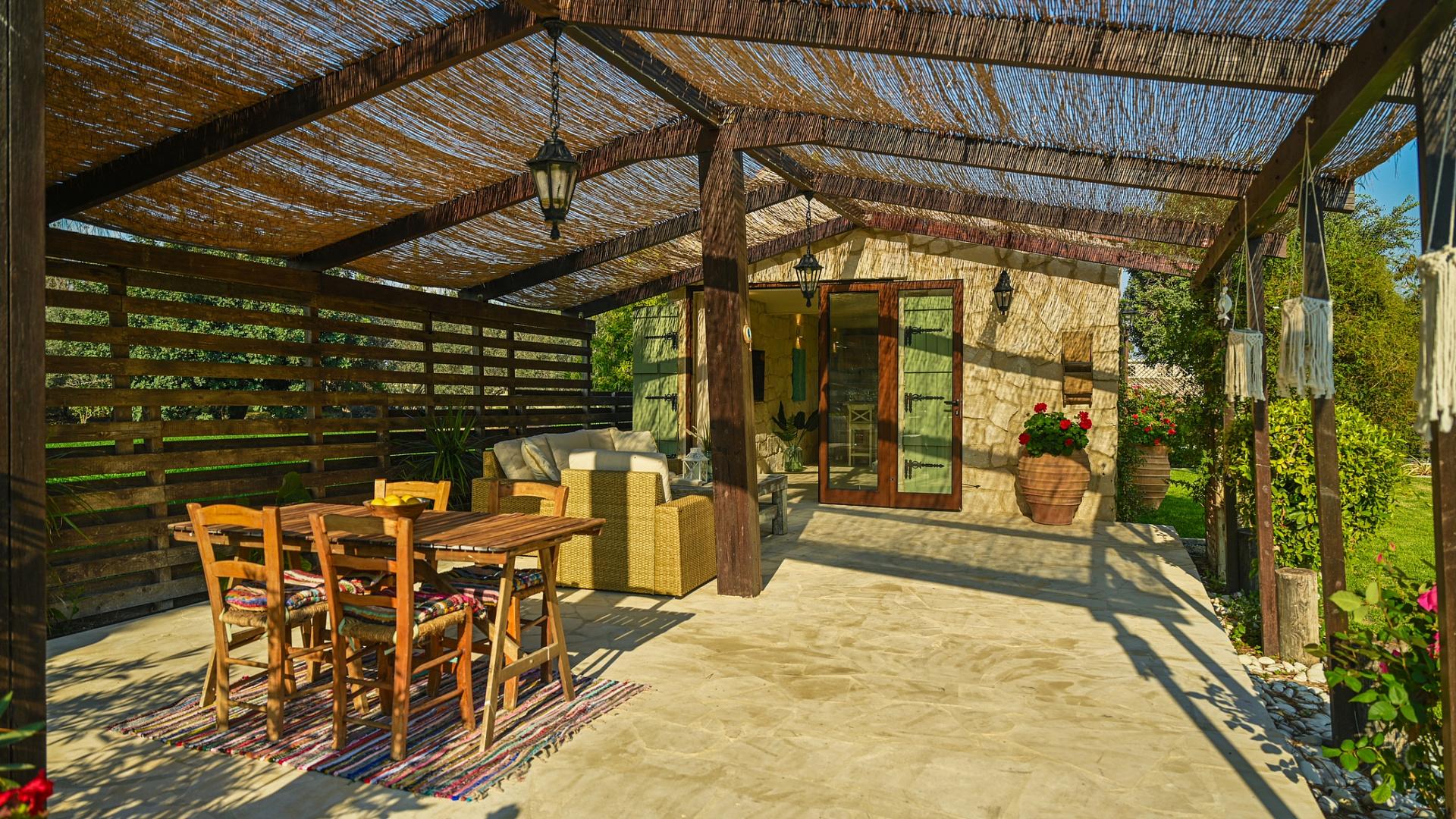 6-bedroom villa in Larnaca № 153177: https://dom.com.cy/en/catalog/sale/153177/ (dom.com.cy)