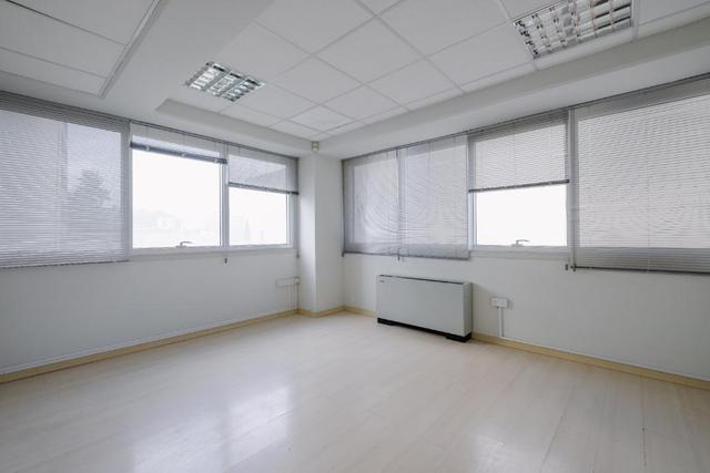 Commercial, Nicosia, Trypiotis: https://incyprusproperty.com/property/gordian/commercial-nicosia-trypiotis/ (incyprusproperty.com)