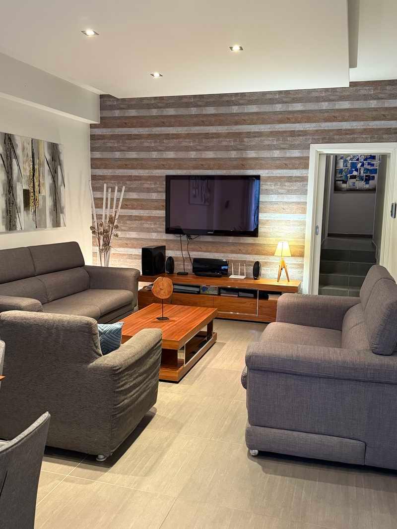 3-bedroom penthouse to rent: https://www.bazaraki.com/adv/5793254_3-bedroom-penthouse-to-rent (www.bazaraki.com)