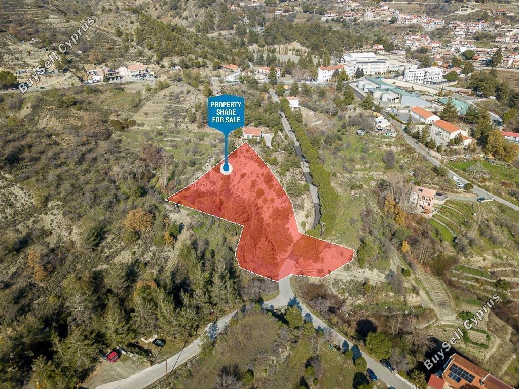 1,115 SQM Land for sale in Agridia, Limassol: https://www.buysellcyprus.com/property-for-sale/limassol/agridia/land-for-sale-agridia-limassol-1795322.html (www.buysellcyprus.com)