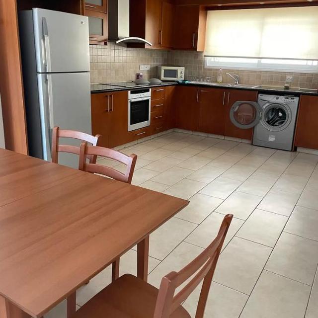 3-bedroom flat in Limassol №152110: https://dom.com.cy/en/catalog/rent/152110/ (dom.com.cy)