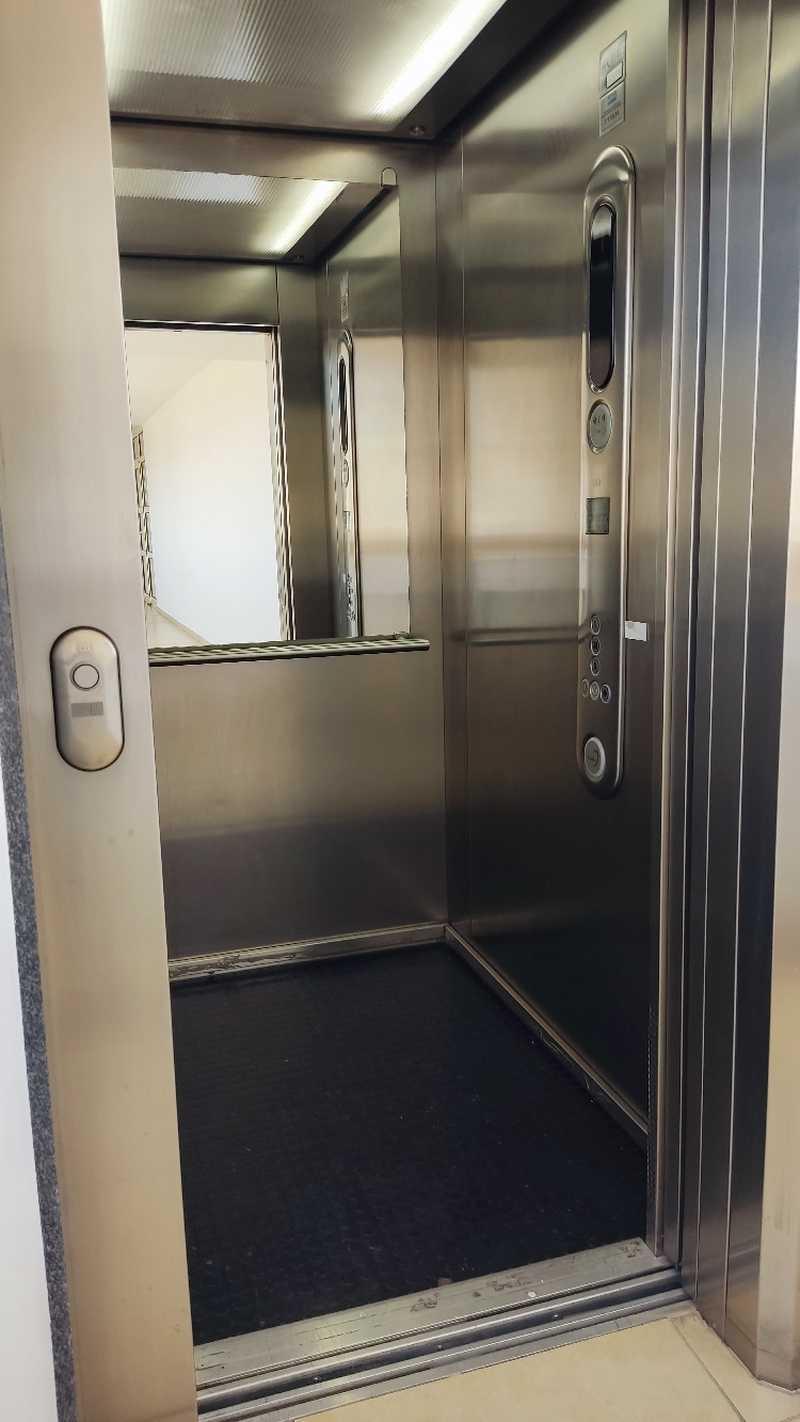 Office 330m² linopetra: https://www.bazaraki.com/adv/5798531_office-330m2-linopetra (www.bazaraki.com)