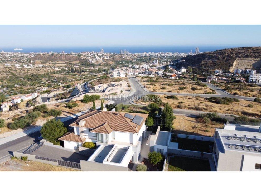 Luxury house for sale in Germasogeia area of Limassol: https://www.offer.com.cy/en/luxury-house-for-sale-in-germasogeia-area-of-limassol/21-767897/ (www.offer.com.cy)