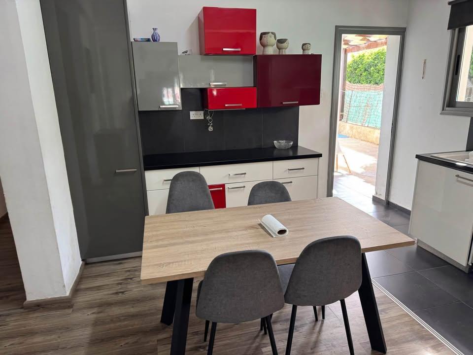 FOR RENT – Furnished 2-Bedroom Ground Floor House – Geroskipou, Paphos: https://www.facebook.com/marketplace/item/1379232103395223 (www.facebook.com)