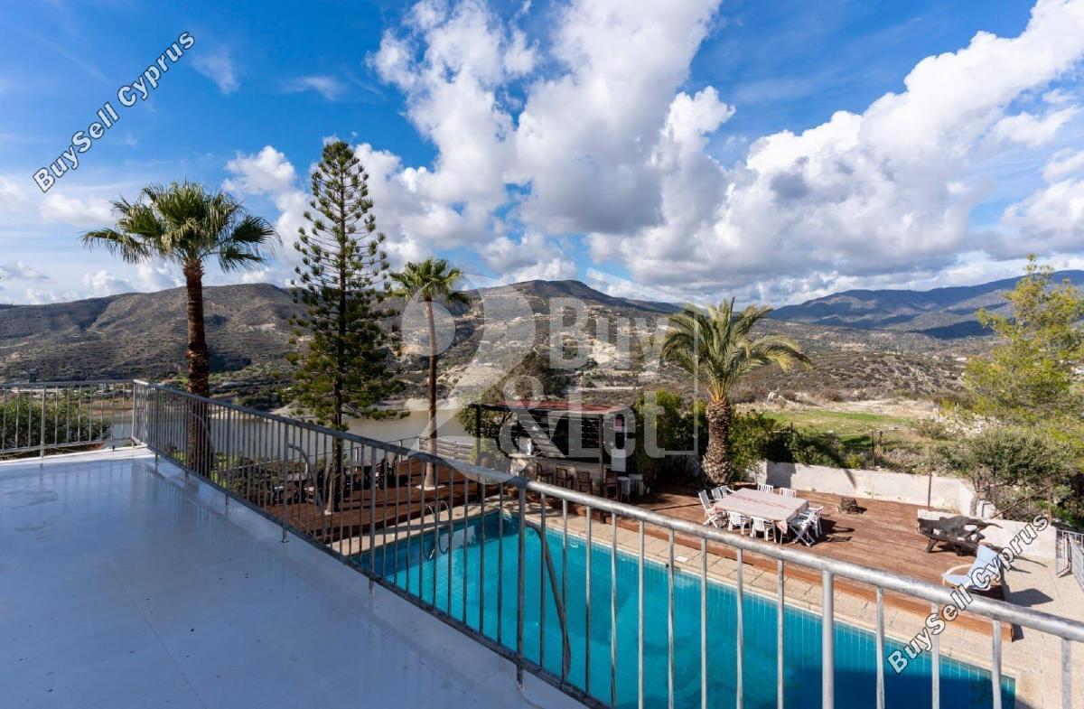 7 Bedroom Detached house to rent in Foinikaria, Limassol: https://www.buysellcyprus.com/property-for-rent/limassol/foinikaria/7-bed-detached-house-to-rent-foinikaria-limassol-1797614.html (www.buysellcyprus.com)